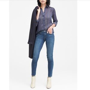 NWT Dillon Classic-Fit Herringbone Shirt